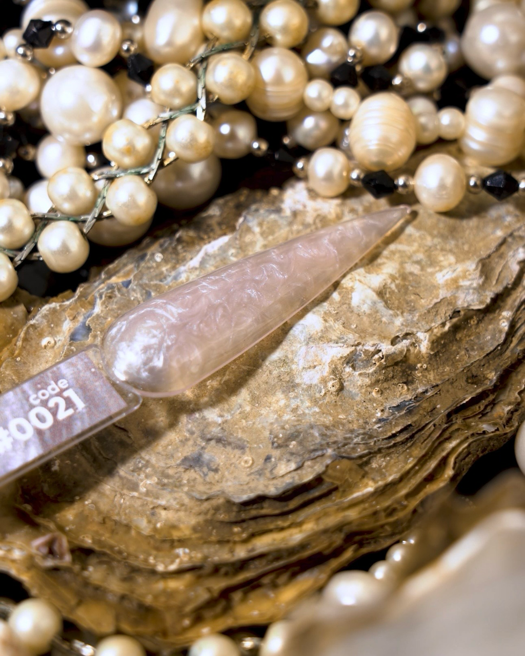 DNKa | Buildergel #0021 Pearl