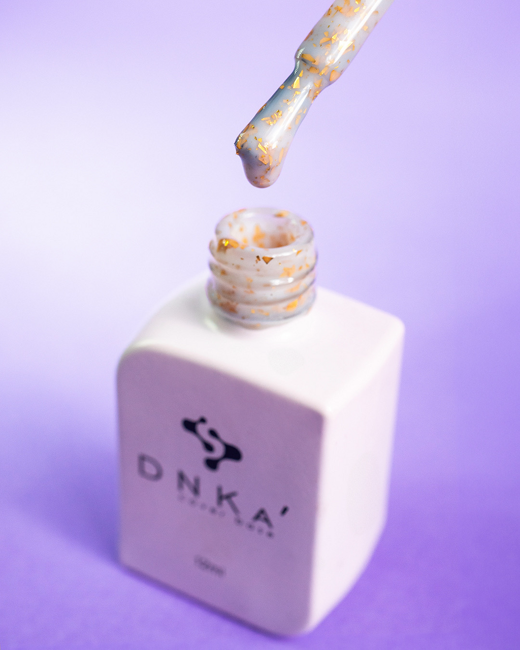 DNKa | Coverbase 12ml #0011 Famous