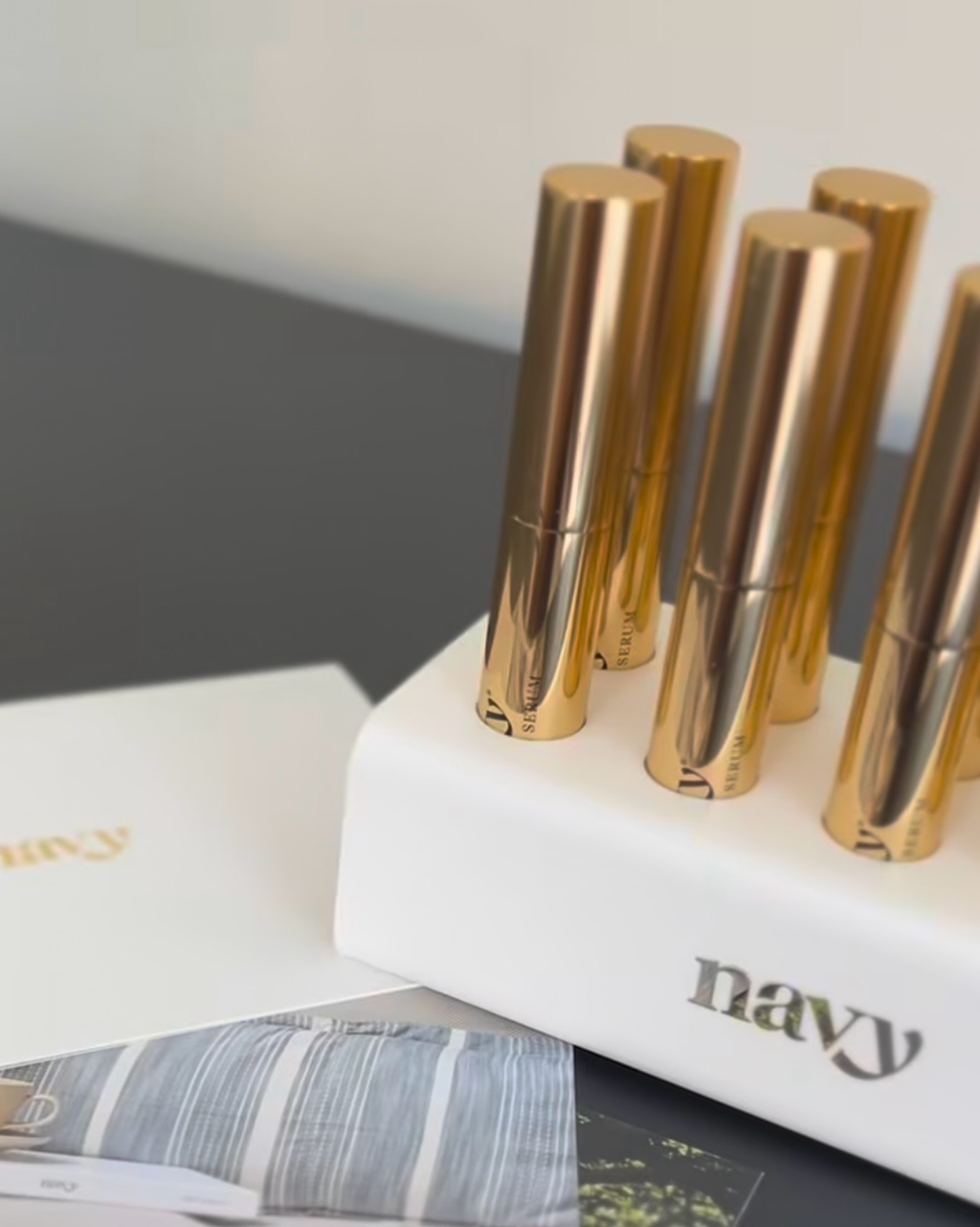 Navy | Cuticle serum pen Stand