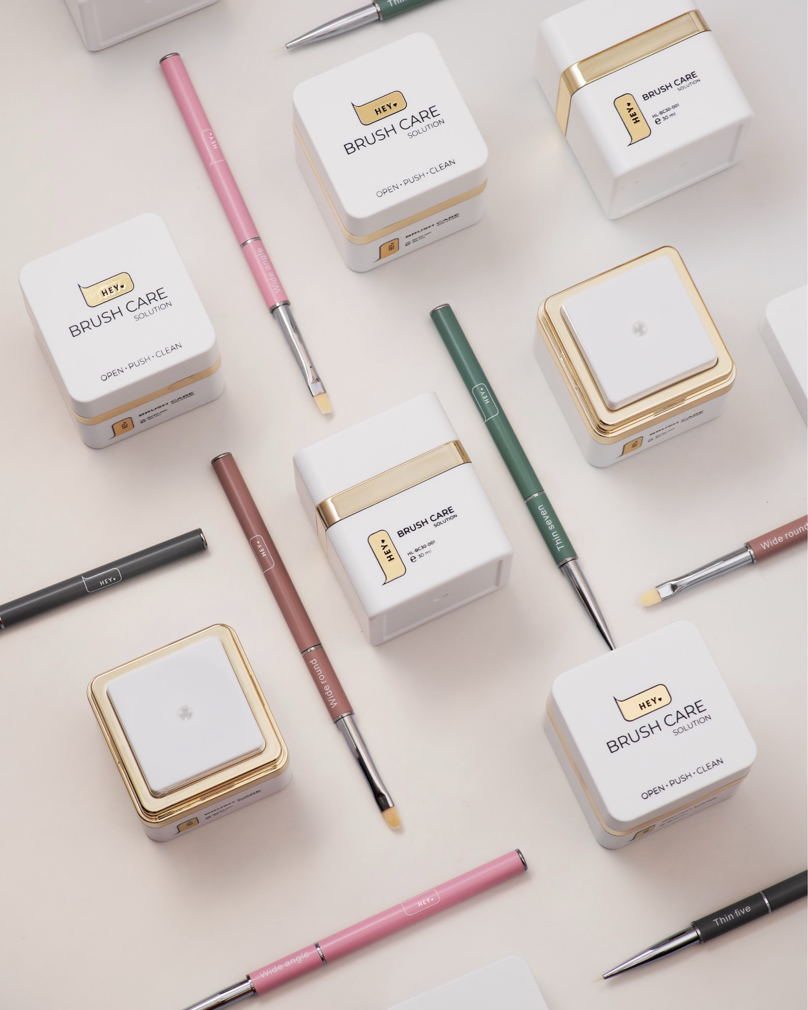 HEYLOVE | Brush Care Solution 30ml