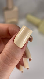HEYLOVE | Gelpolish - Cannoli Cream